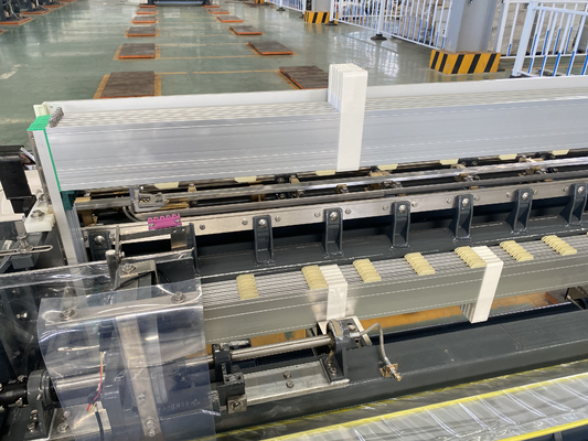 Duidelijk Nokken Textielwater Jet Machine Loom Fabric Dobby die Garen het Verdraaien afwerpen