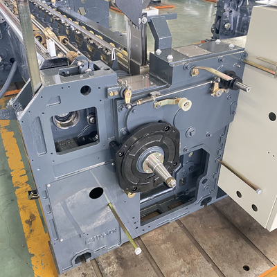 De dubbele van de de Elektriciteitspannestof van de Straal Textiel Kaardende Machine van de het Gordijnhoge snelheid Wevende Machine